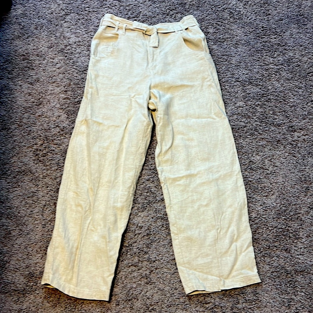 Banana Republic~ linen cropped slacks